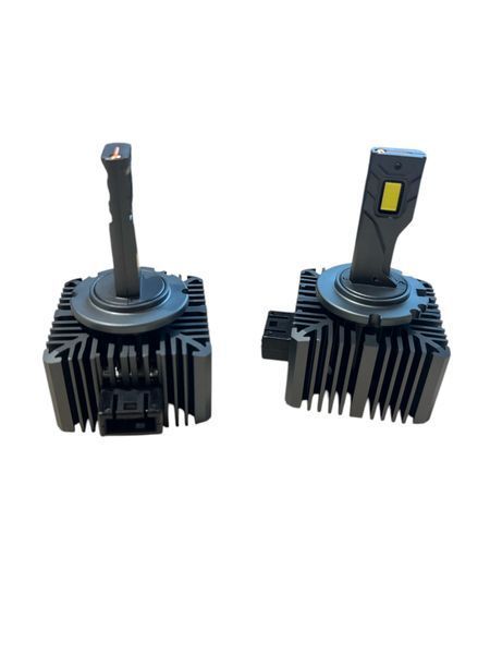 Світлодіодні лампи для автомобільних фар LED D1S (12V24V) CANBUS 6000 K LED D1S 01033 фото
