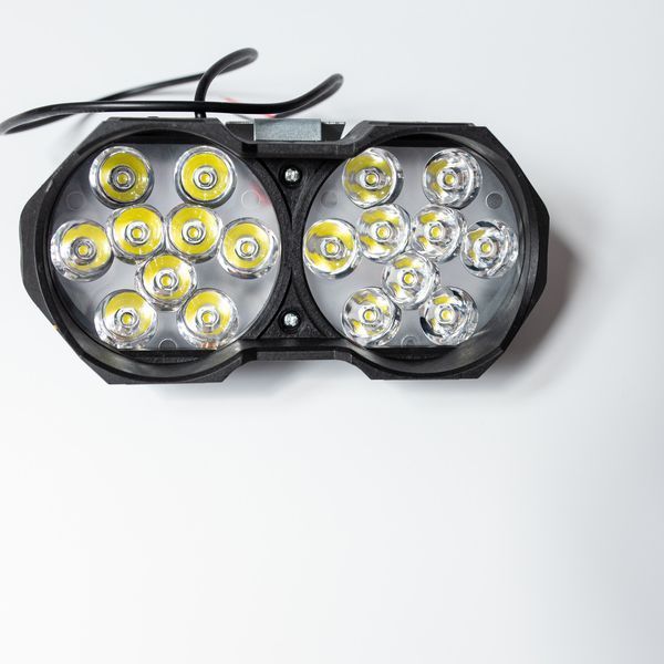 Світлодіодна LED балка BLASKAR, L-15, 12-24 В, 18 світлодіодів, 6000 K, протитуманна 00475 фото