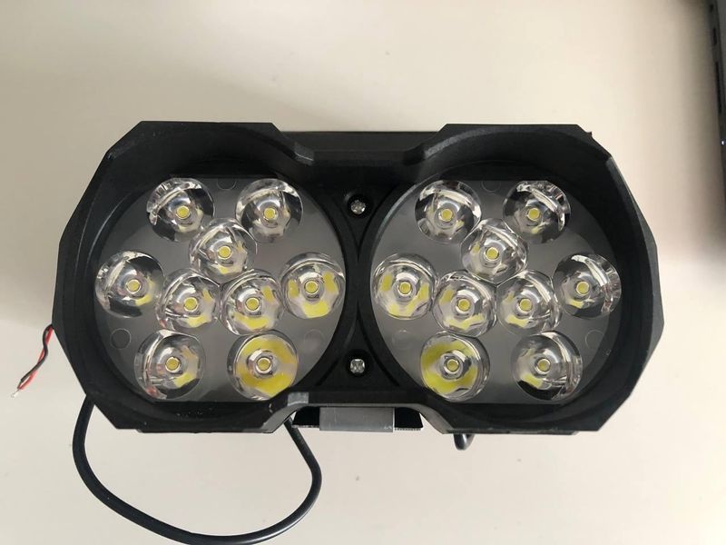 Світлодіодна LED балка BLASKAR, L-15, 12-24 В, 18 світлодіодів, 6000 K, протитуманна 00475 фото