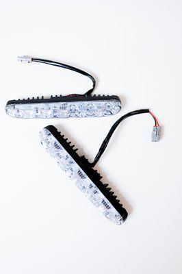 Світлодіодні LED денні ходові вогні 6 діодів 12 В (виробництво LED, Китай) + ПОВОРОТ 00506 фото