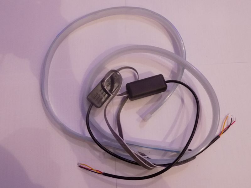 Светодиодные LED дневные ходовые огни в фару силиконовый корпус 12V (производство LED, Китай) 01283 фото